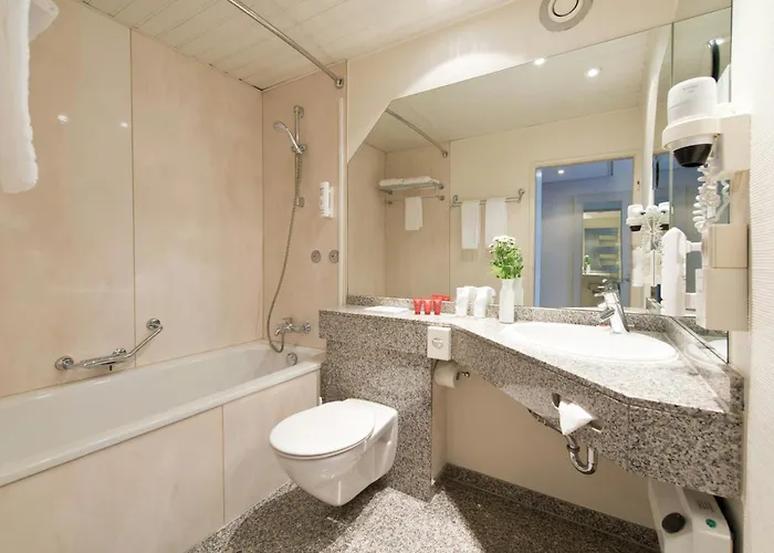 门兴格拉德巴赫莱昂纳多酒店 4* 门兴格拉德巴赫